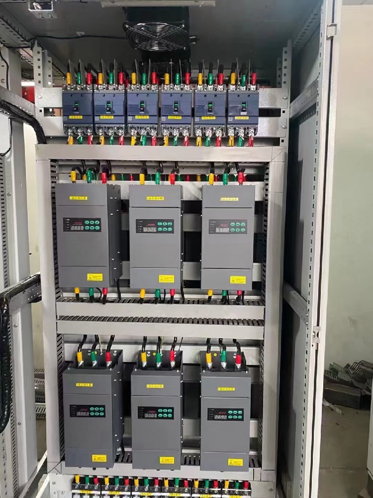 电力调解器能够遭受的最大过载电流是几多？过载掩护的触发机制是怎样的？