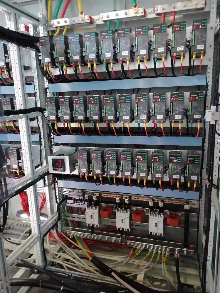 炸裂！！不起眼的温控，竟藏着让工业装备产能暴涨 10 倍的神秘